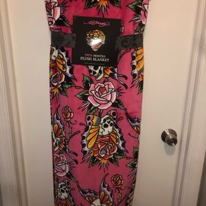 🖤 ED HARDY FLORAL & SKULL Pink  Plush Blanket- OVERSIZED 60 x 90